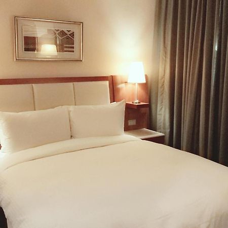 Elegance Hotel Тайбэй Экстерьер фото