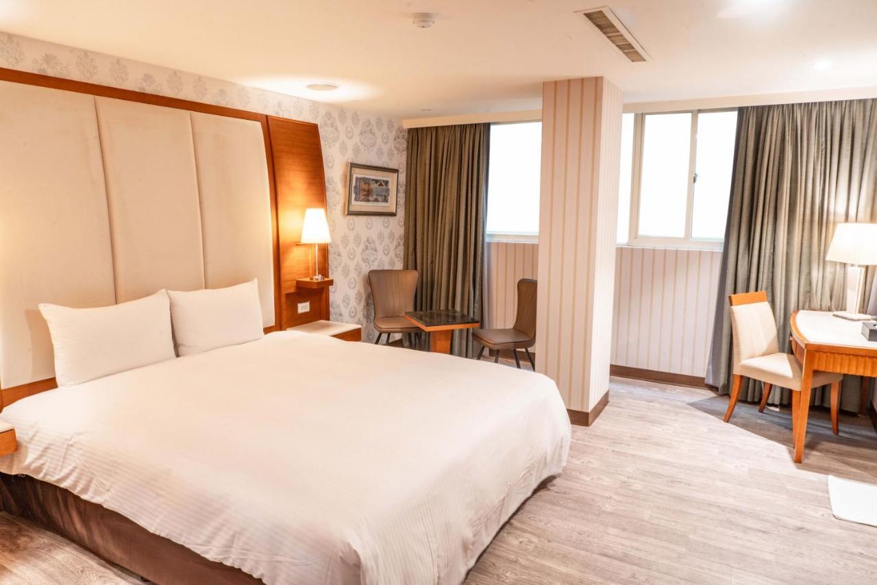 Elegance Hotel Тайбэй Экстерьер фото