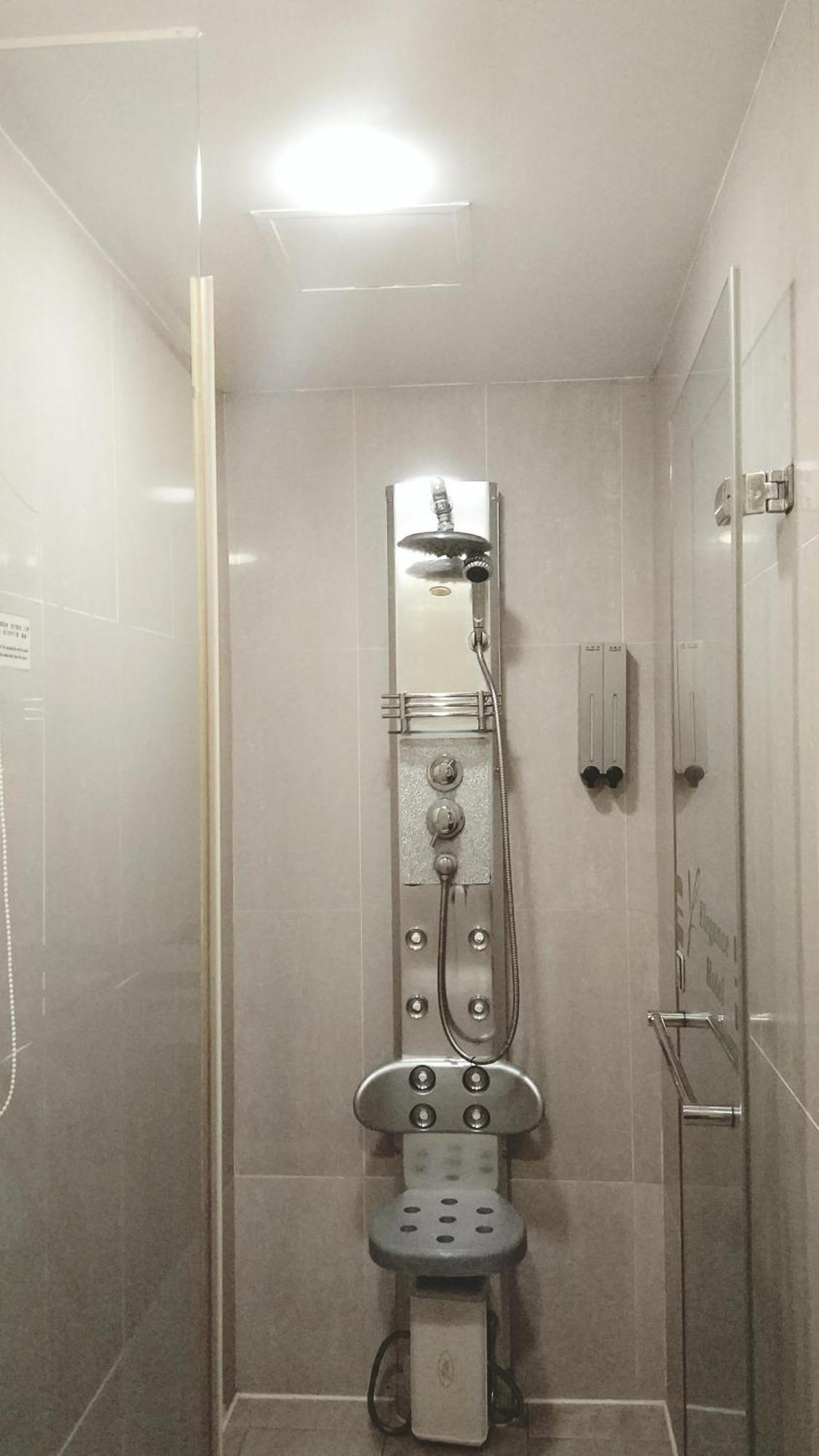 Elegance Hotel Тайбэй Экстерьер фото