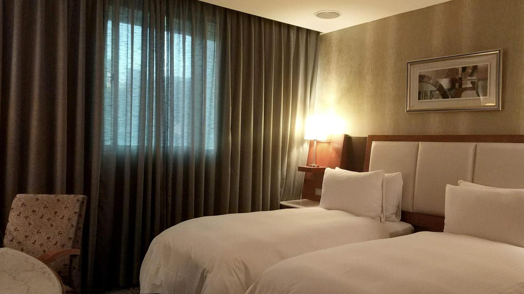 Elegance Hotel Тайбэй Экстерьер фото