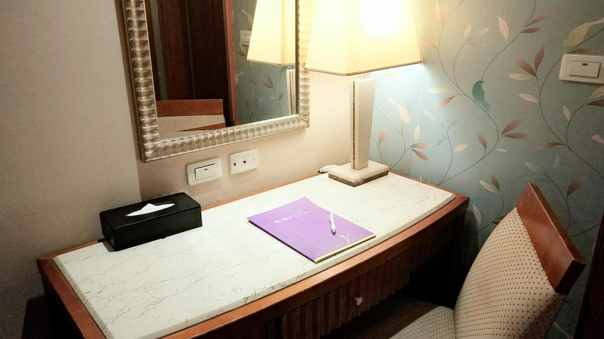 Elegance Hotel Тайбэй Экстерьер фото