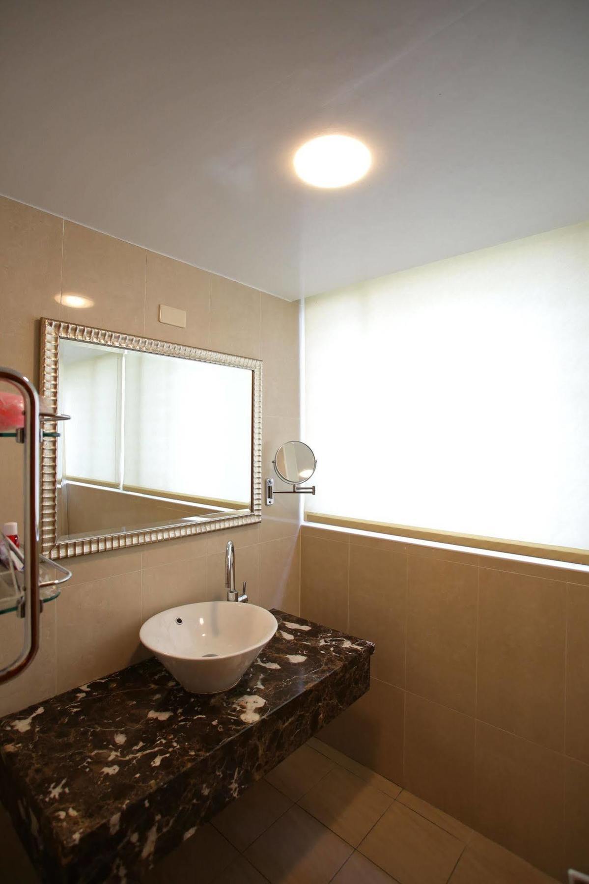 Elegance Hotel Тайбэй Экстерьер фото