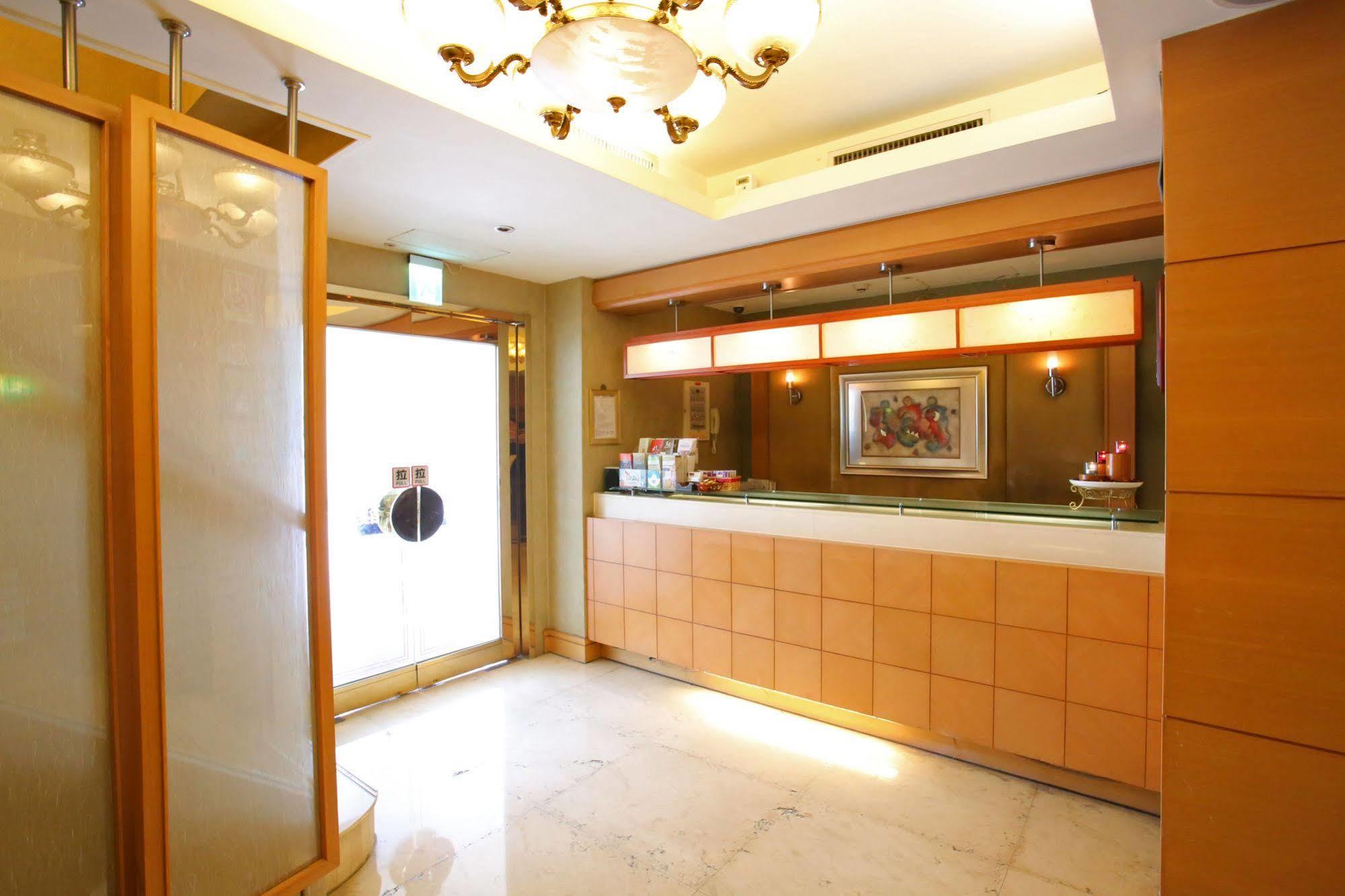 Elegance Hotel Тайбэй Экстерьер фото